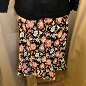 Reversible size small pull on skirt elastic waistband